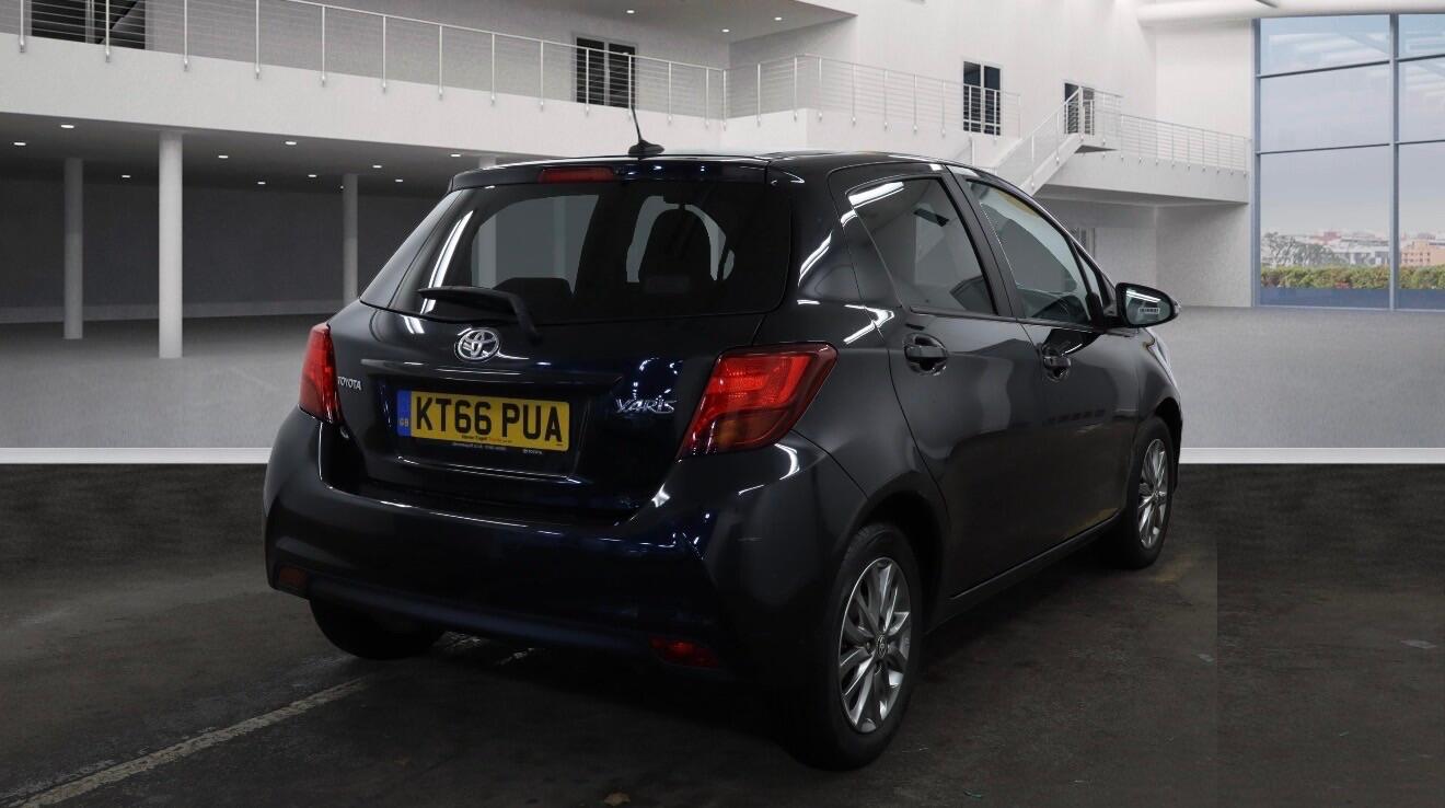 Used Toyota Yaris 2017 for sale - 77426119: Photo 4