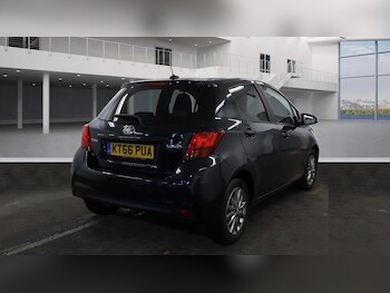 Used Toyota Yaris 2017 for sale - 77426119: Photo