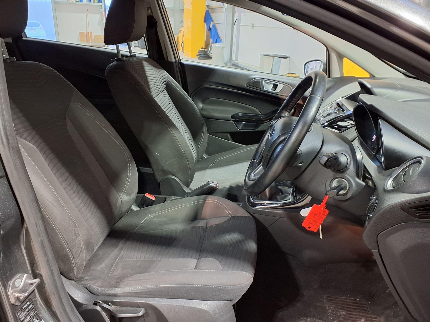 Used Ford Fiesta 2017 for sale - 76984902: Photo 20