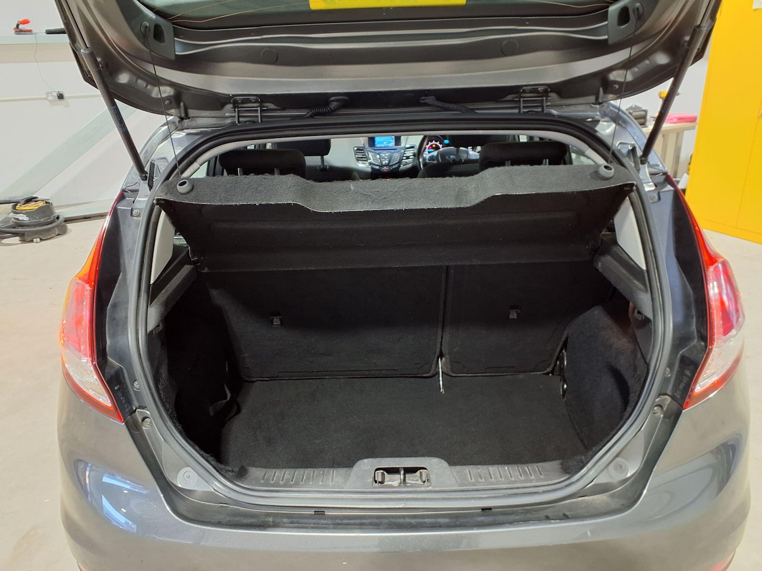 Used Ford Fiesta 2017 for sale - 76984902: Photo 26