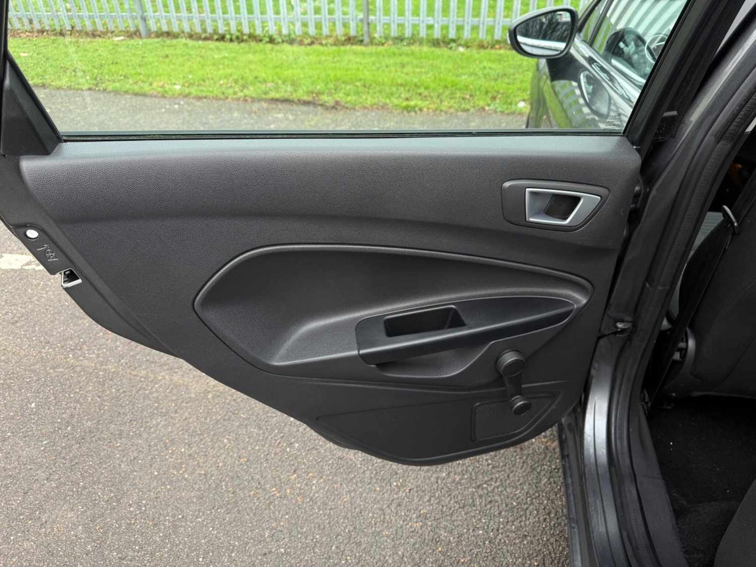 Used Ford Fiesta 2017 for sale - 76984902: Photo 32