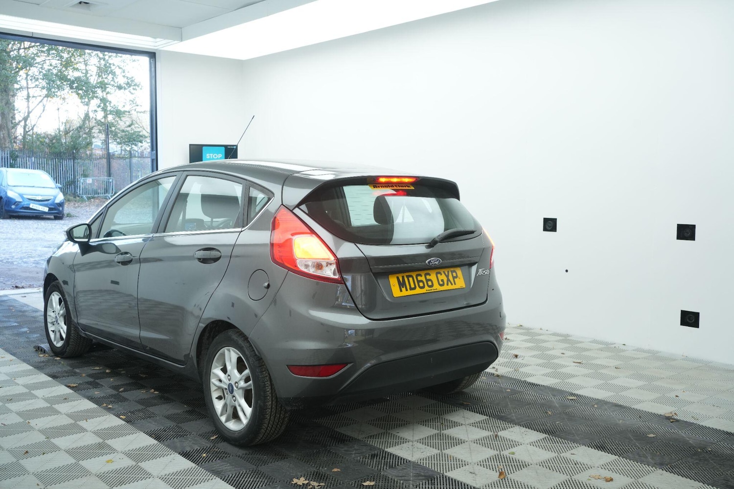 Used Ford Fiesta 2017 for sale - 76984902: Photo 4