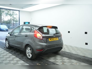 Used Ford Fiesta 2017 for sale - 76984902: Photo