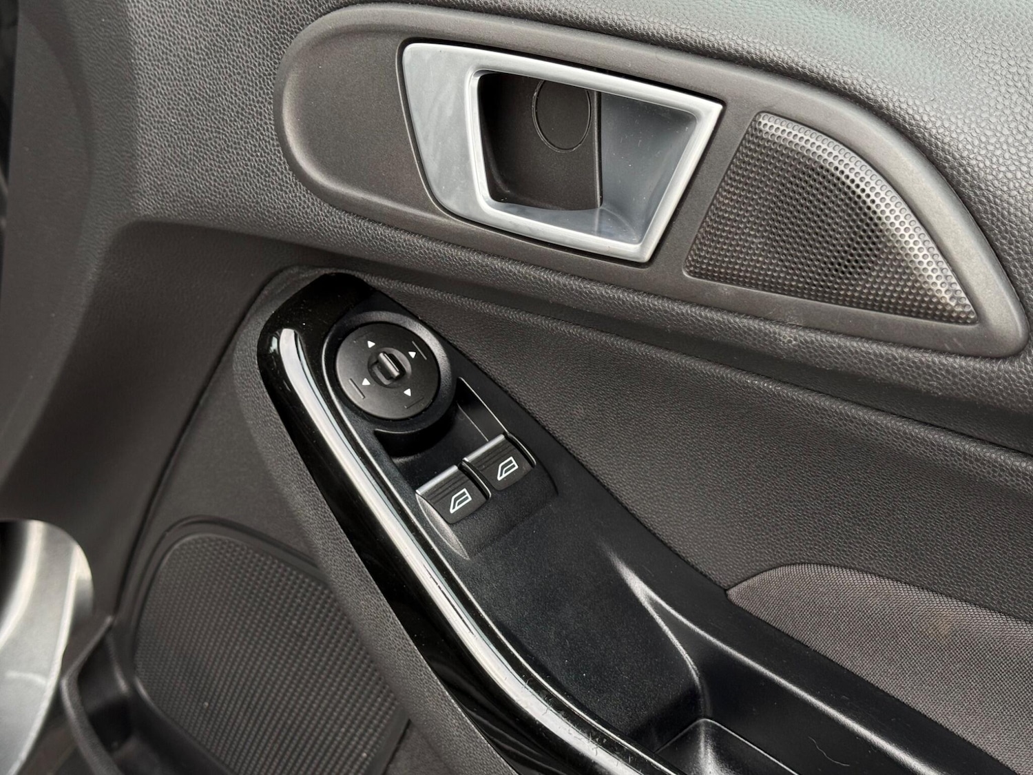 Used Ford Fiesta 2017 for sale - 76984902: Photo 55