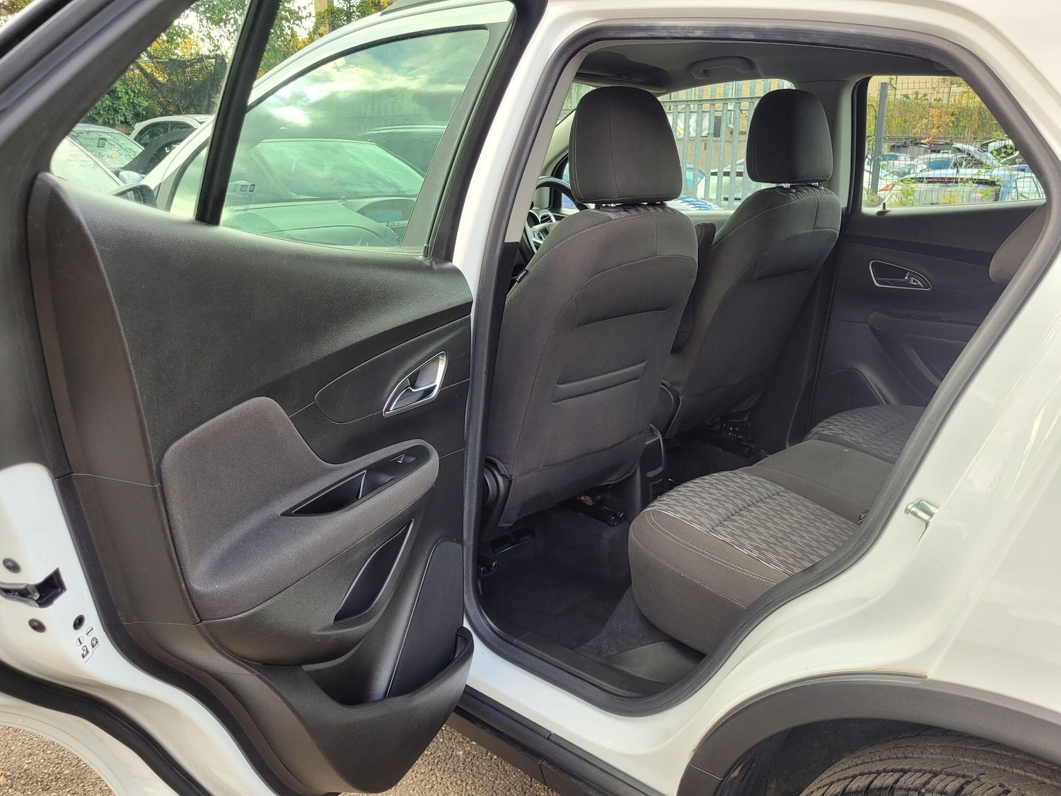 Used Vauxhall Mokka 2016 for sale - 76831809: Photo 24