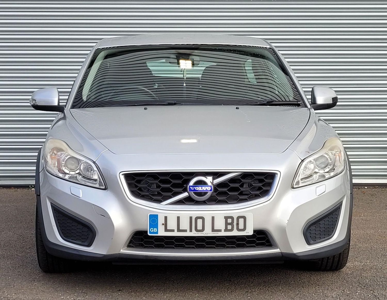 Used Volvo C30 2010 for sale - 76584534: Photo 3