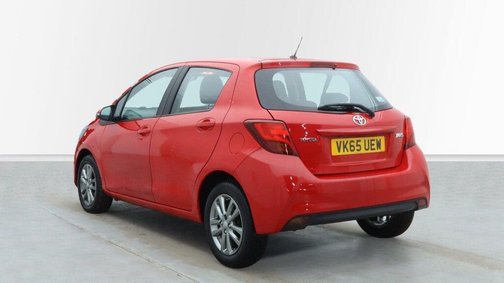 Used Toyota Yaris 2015 for sale - 77016923: Photo 4