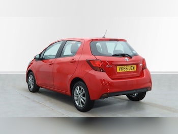 Used Toyota Yaris 2015 for sale - 77016923: Photo