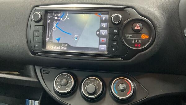 Used Toyota Yaris 2016 for sale - 78203964: Photo 9