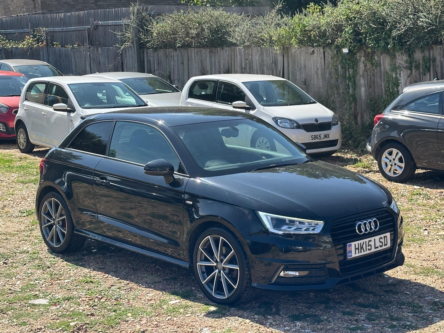 Used Audi A1 2015 for sale - 76295825: Photo 2