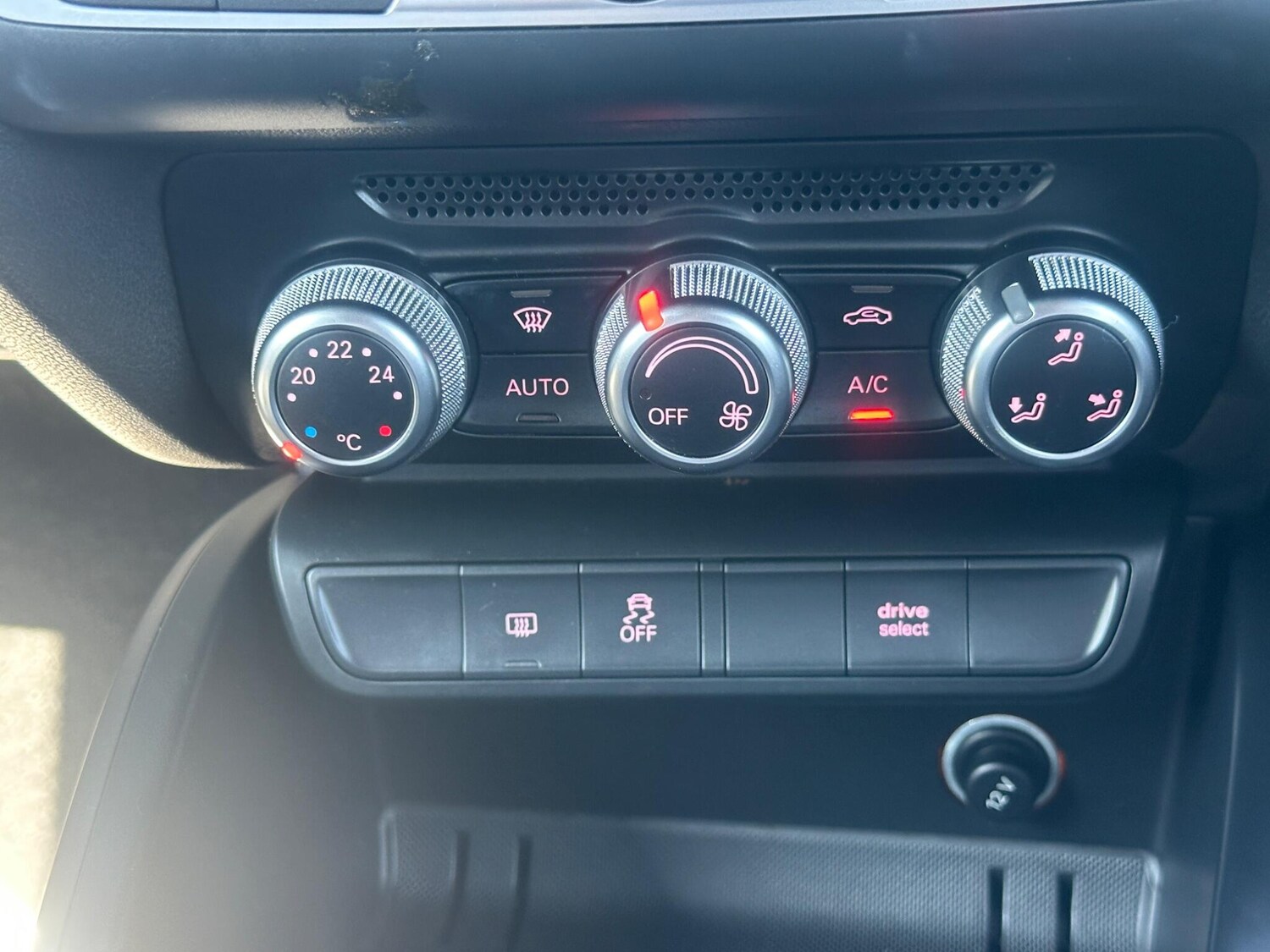 Used Audi A1 2015 for sale - 76295825: Photo 34