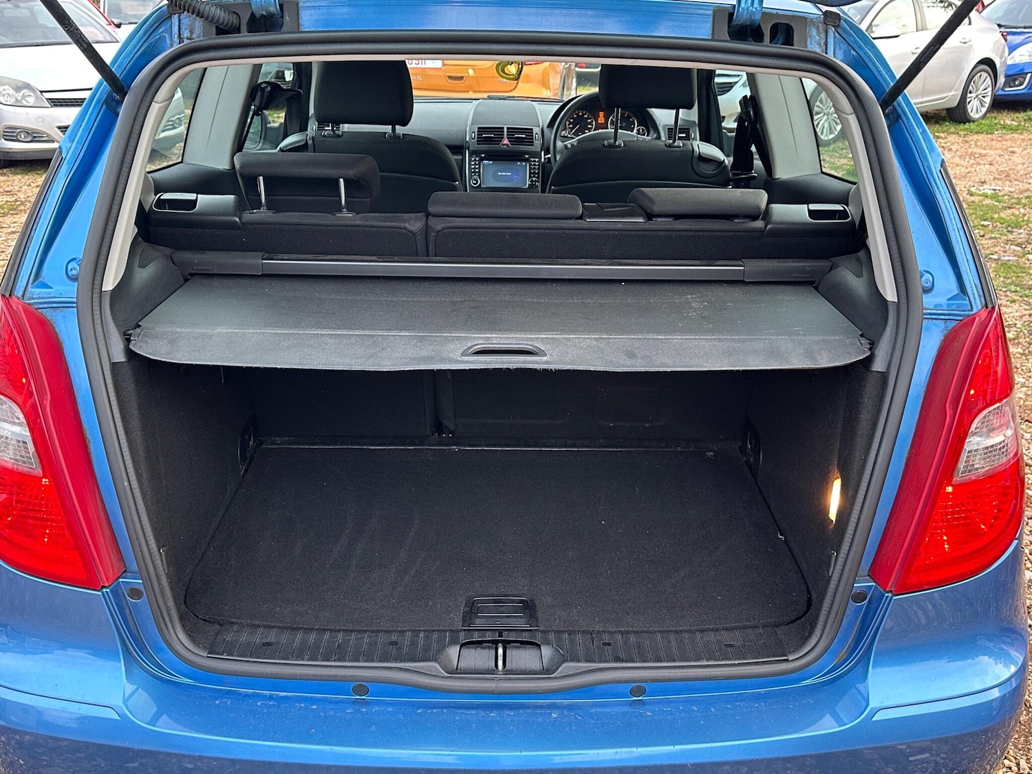 Used Mercedes-Benz A-Class 2009 for sale - 76984899: Photo 32