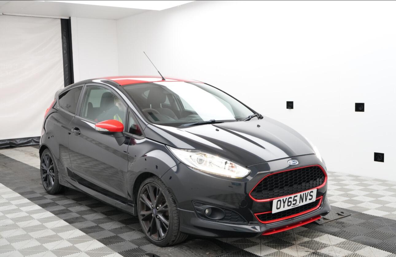 Used Ford Fiesta 2015 for sale - 76527832: Photo 1