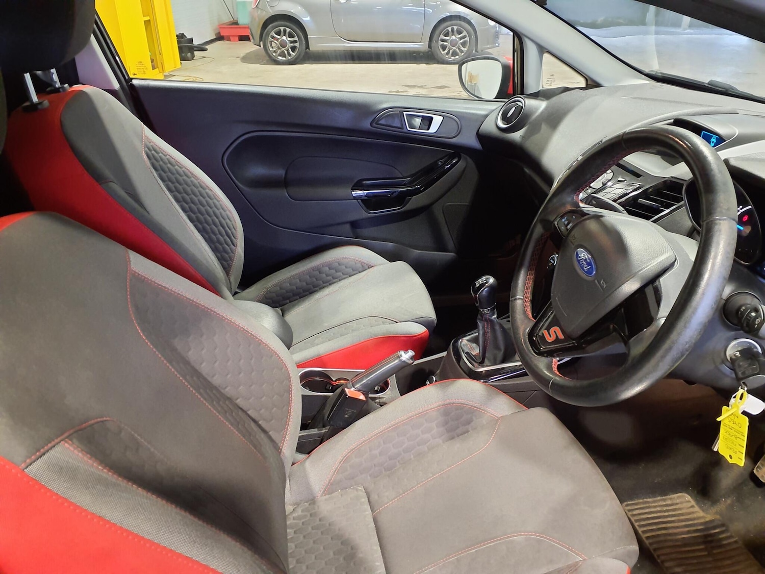 Used Ford Fiesta 2015 for sale - 76527832: Photo 7