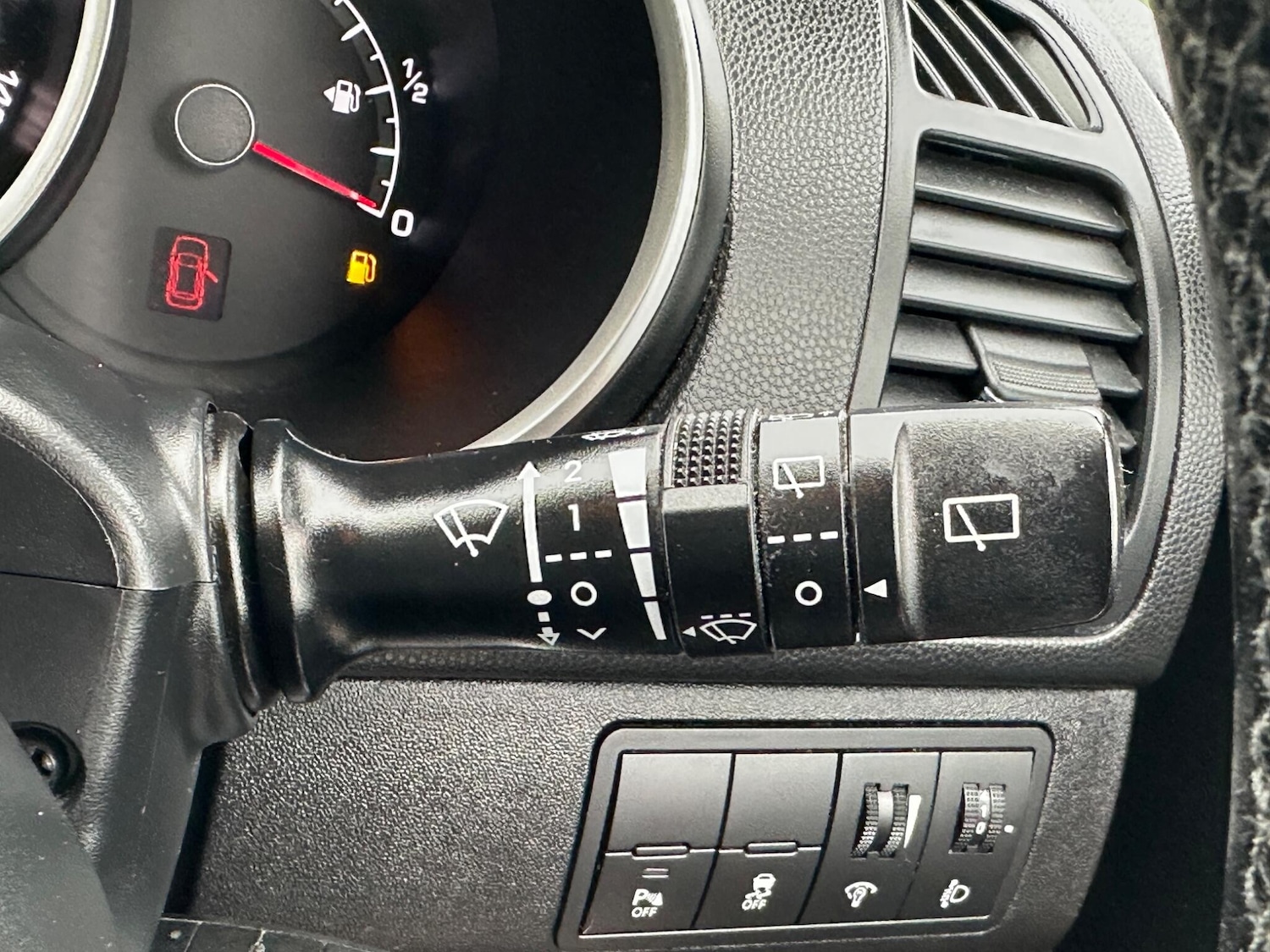 Used Kia Venga 2017 for sale - 77647132: Photo 36