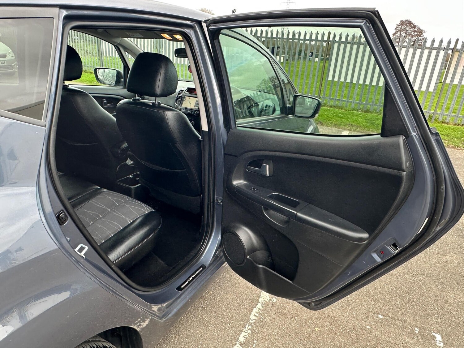 Used Kia Venga 2017 for sale - 77647132: Photo 47