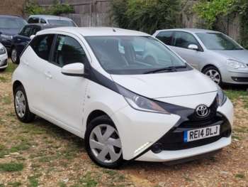 2014 (14) - 1.0 VVT-i X-Play 5dr