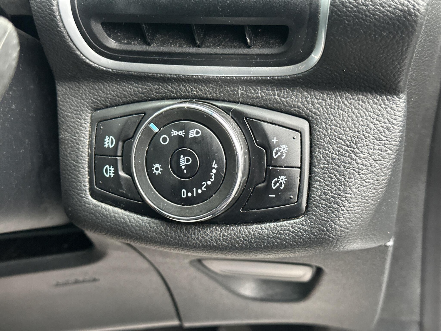 Used Ford B-MAX 2016 for sale - 76984892: Photo 31