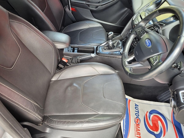 Used Ford Focus 2015 for sale - 76031424: Photo 15