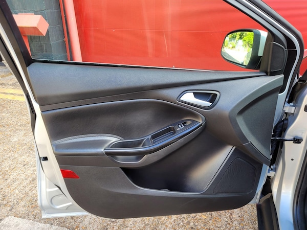Used Ford Focus 2015 for sale - 76031424: Photo 19