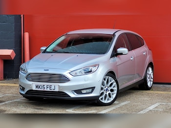 Used Ford Focus 2015 for sale - 76031424: Photo 2