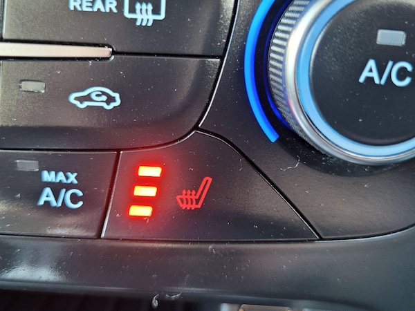 Used Ford Focus 2015 for sale - 76031424: Photo 39