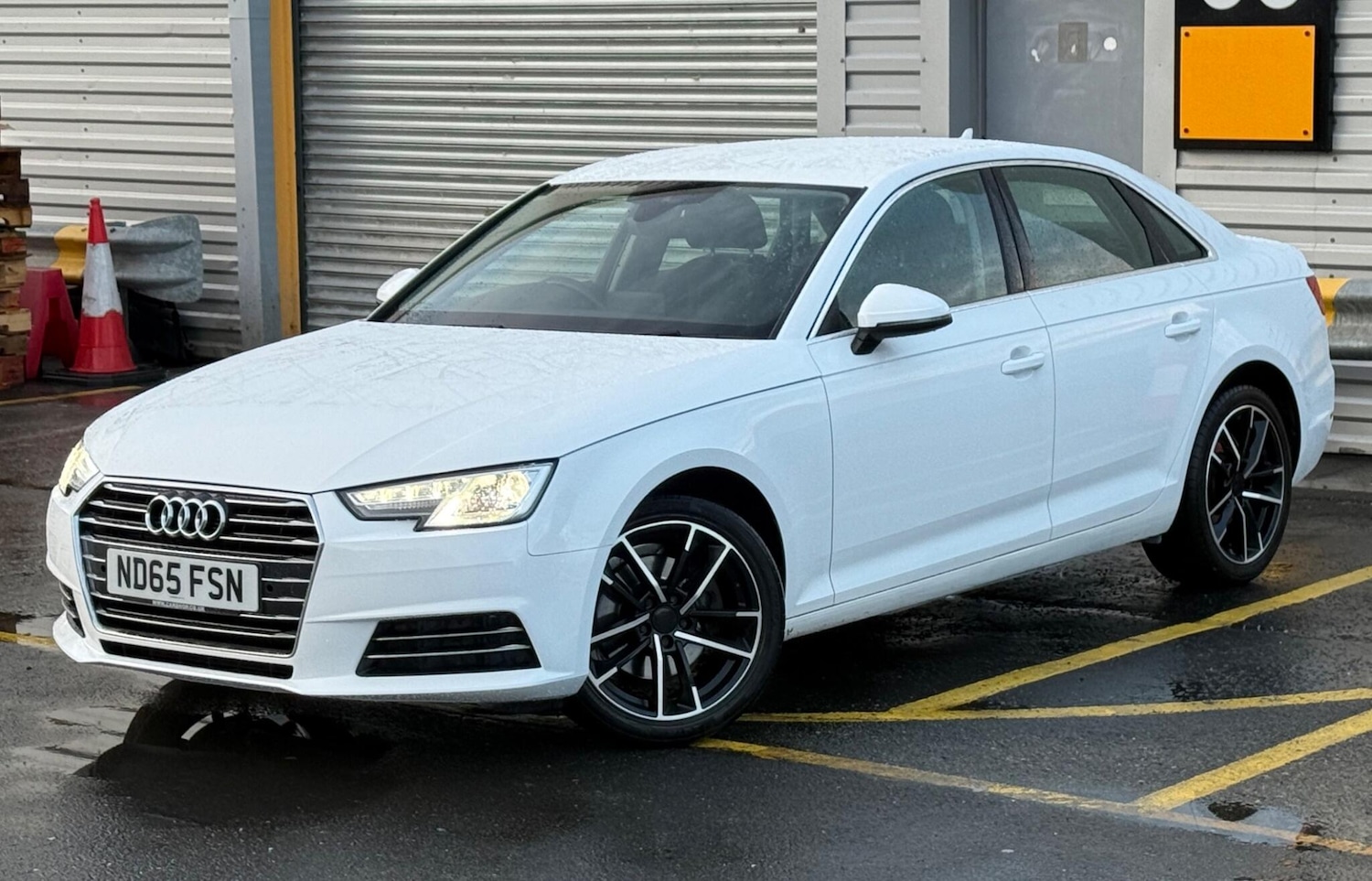 Used Audi A4 2015 for sale - 76189029: Photo 3