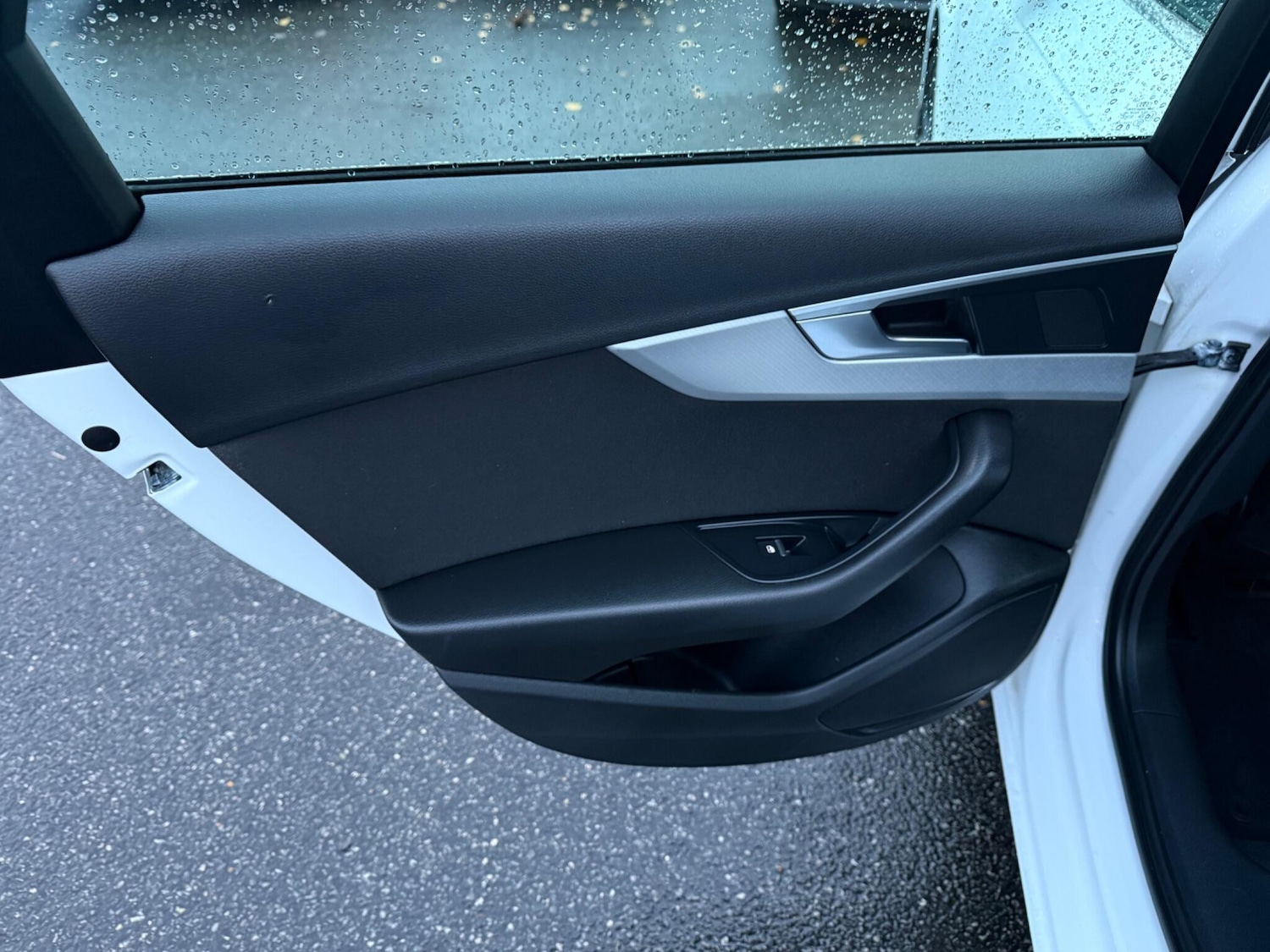 Used Audi A4 2015 for sale - 76189029: Photo 33