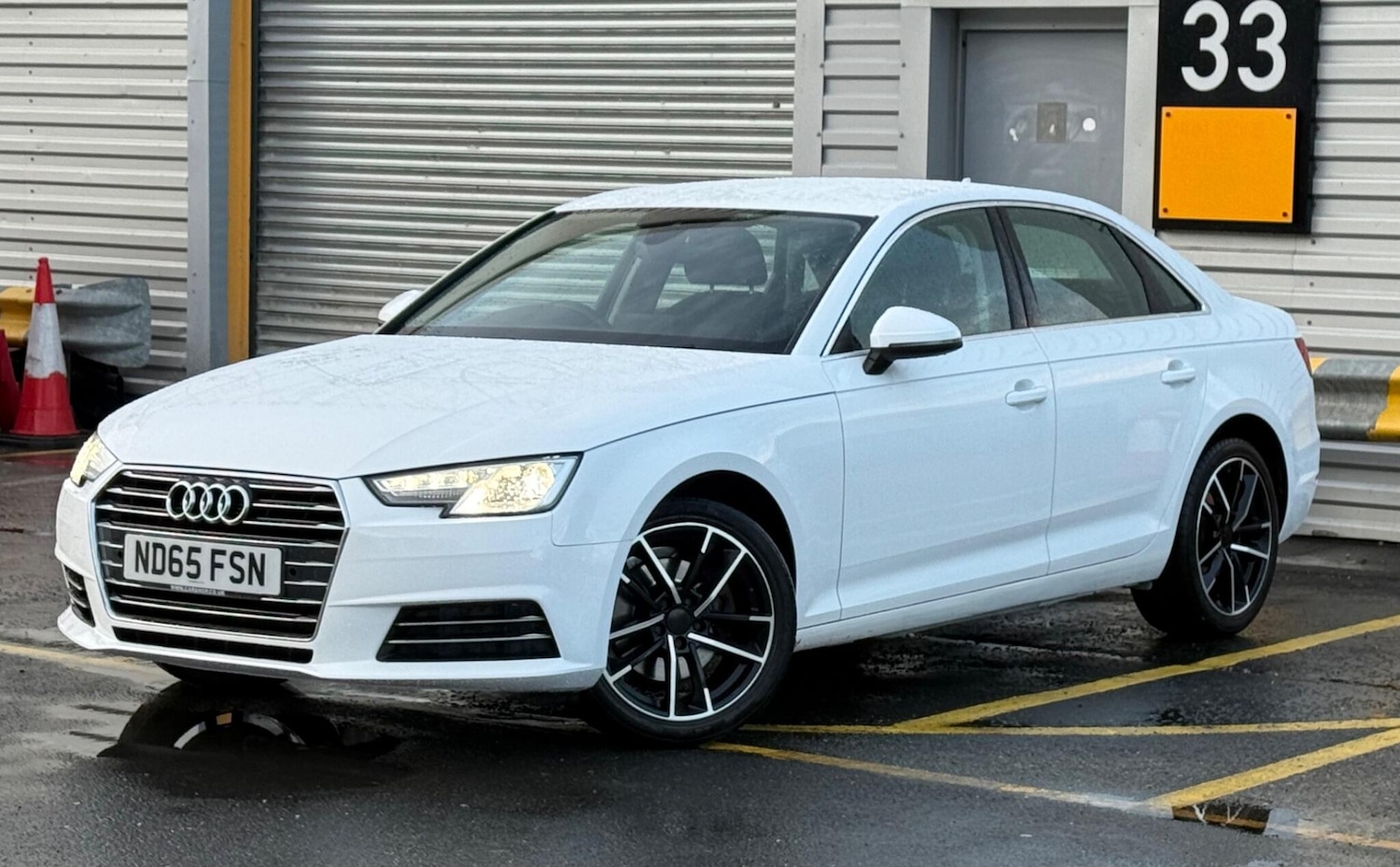 Used Audi A4 2015 for sale - 76189029: Photo 5