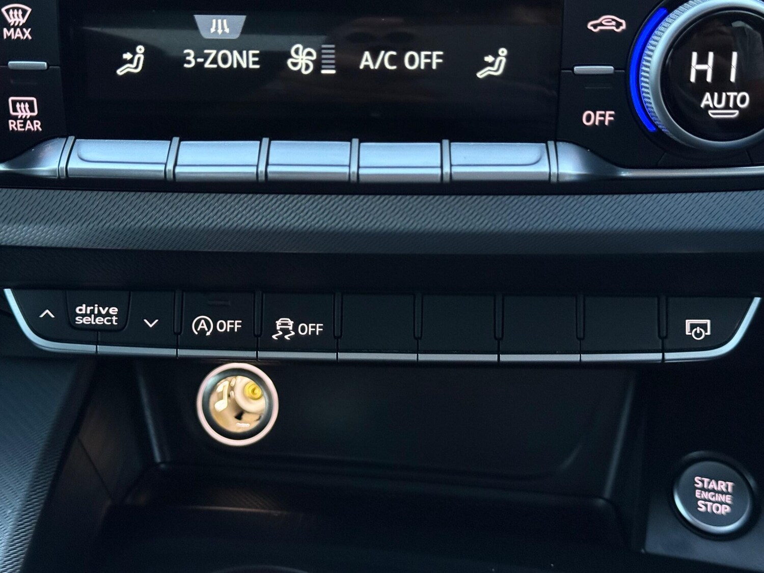 Used Audi A4 2015 for sale - 76189029: Photo 52