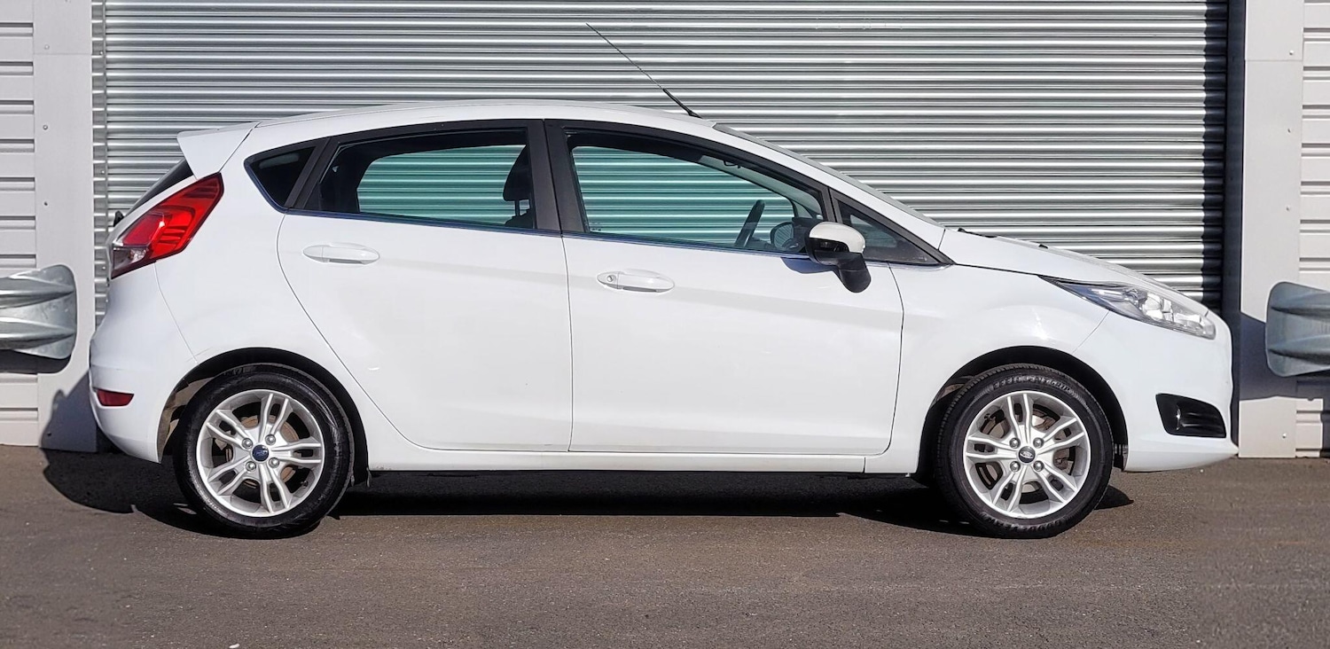 Used Ford Fiesta 2015 for sale - 76607561: Photo 5