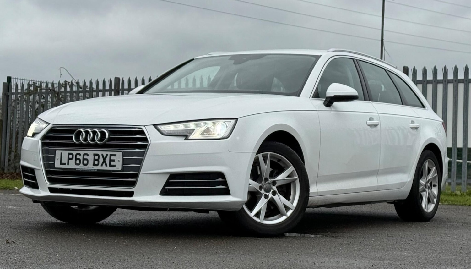 Used Audi A4 2016 for sale - 77163082: Photo 12