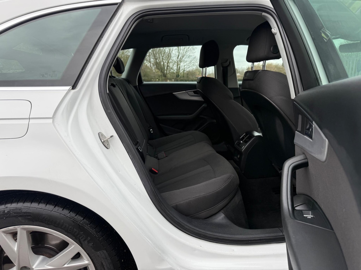 Used Audi A4 2016 for sale - 77163082: Photo 28