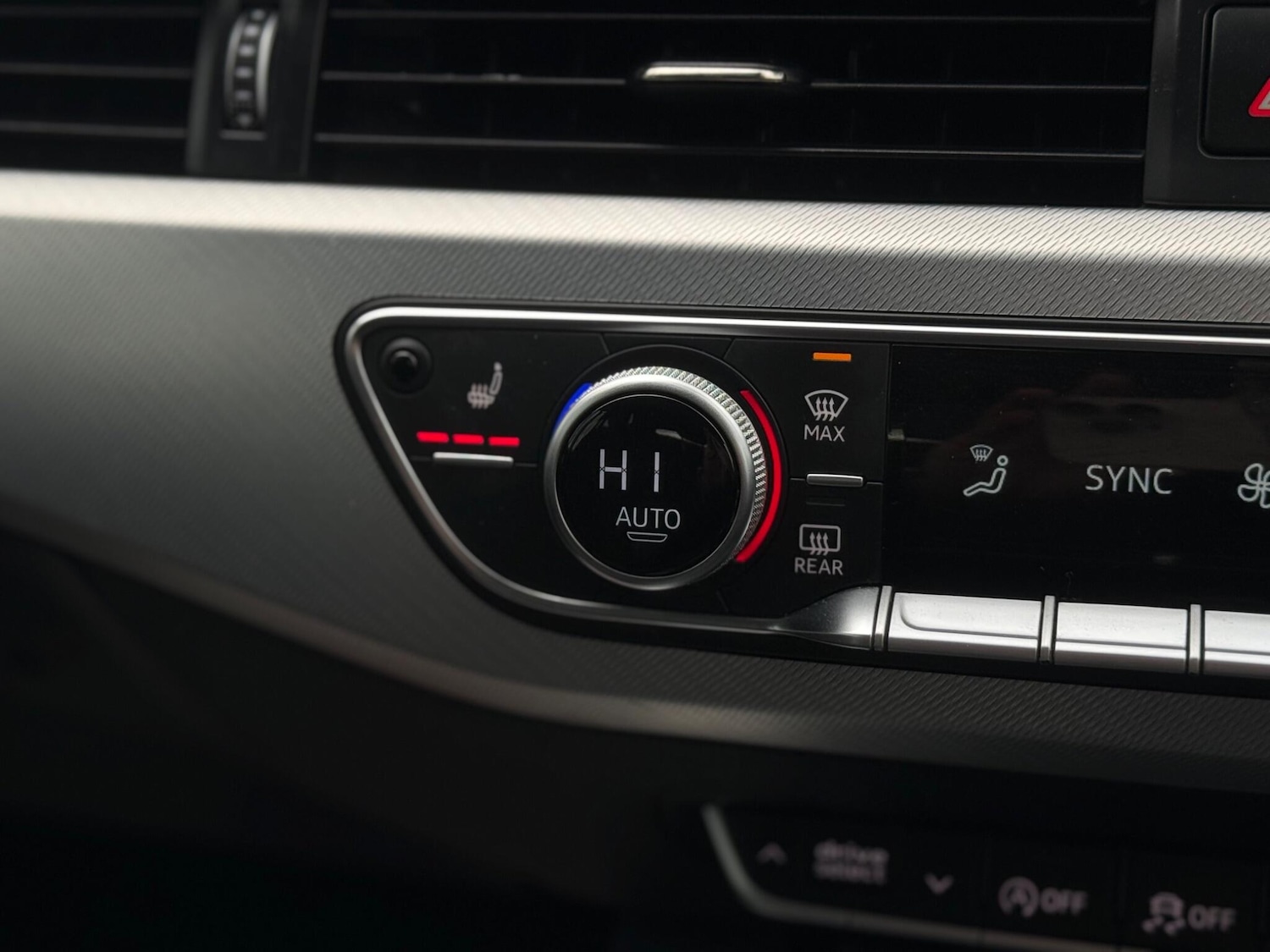 Used Audi A4 2016 for sale - 77163082: Photo 56