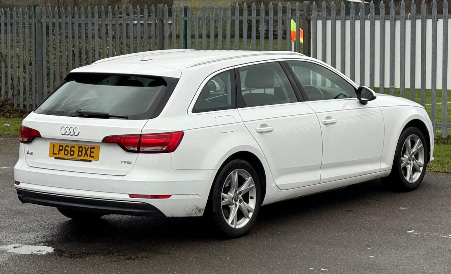 Used Audi A4 2016 for sale - 77163082: Photo 8