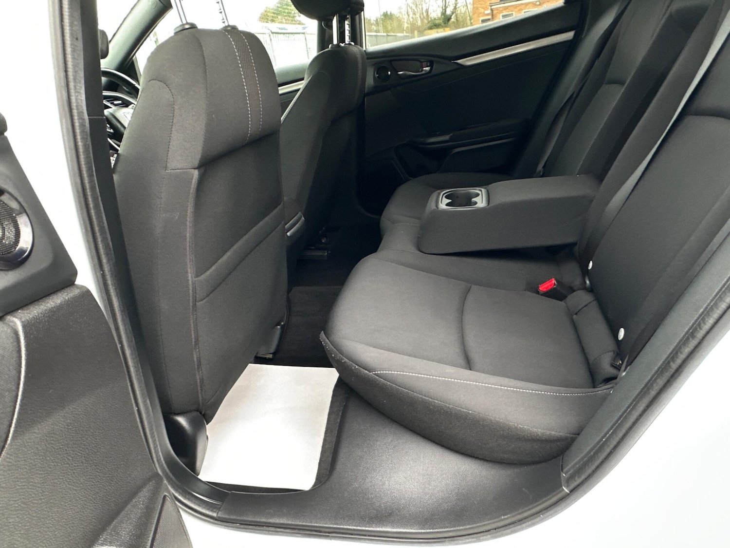 Used Honda Civic 2018 for sale - 78127920: Photo 28