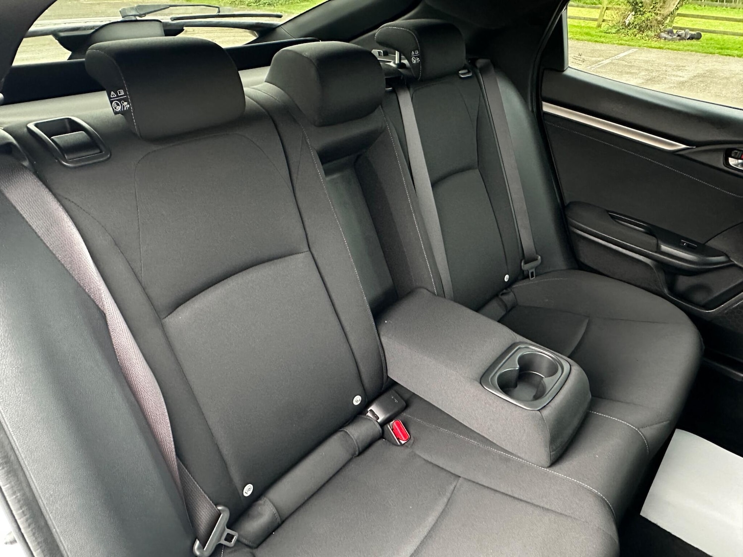 Used Honda Civic 2018 for sale - 78127920: Photo 30