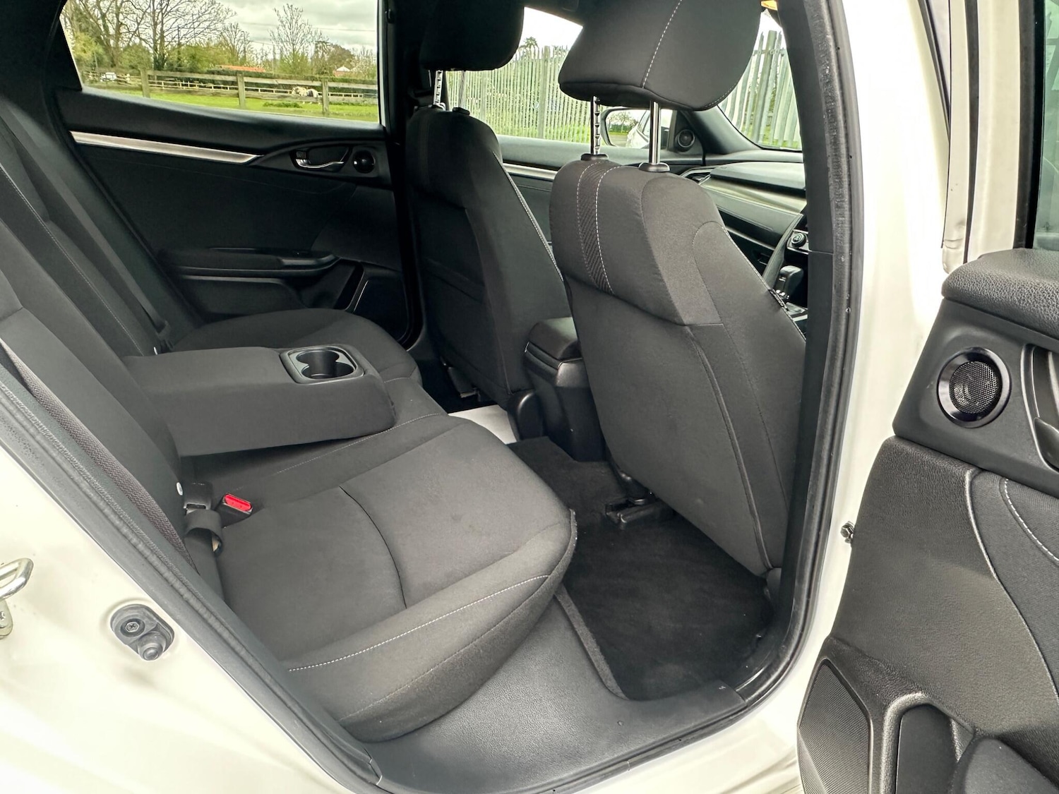 Used Honda Civic 2018 for sale - 78127920: Photo 31