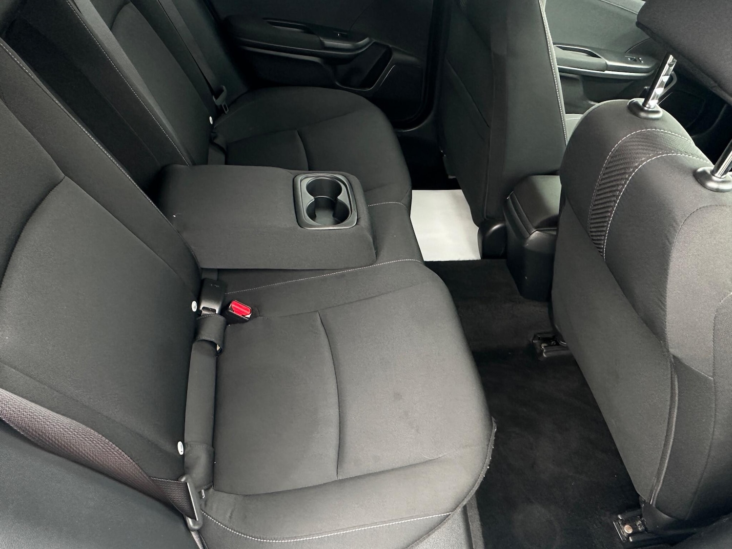 Used Honda Civic 2018 for sale - 78127920: Photo 32