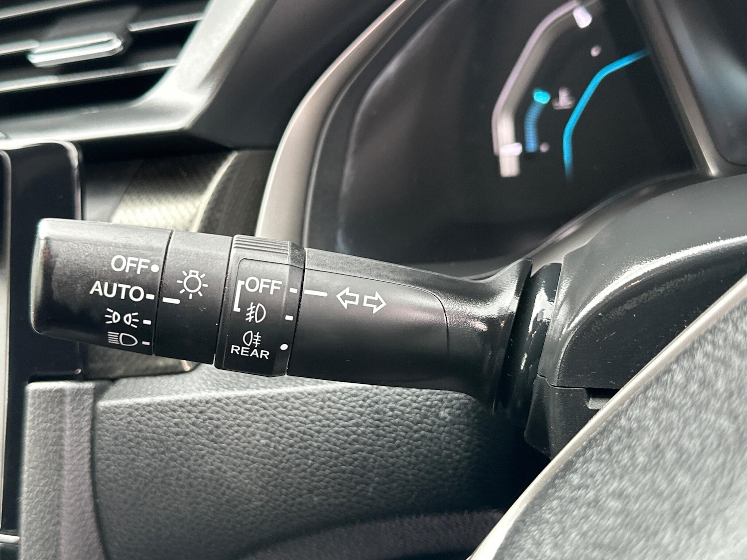 Used Honda Civic 2018 for sale - 78127920: Photo 38