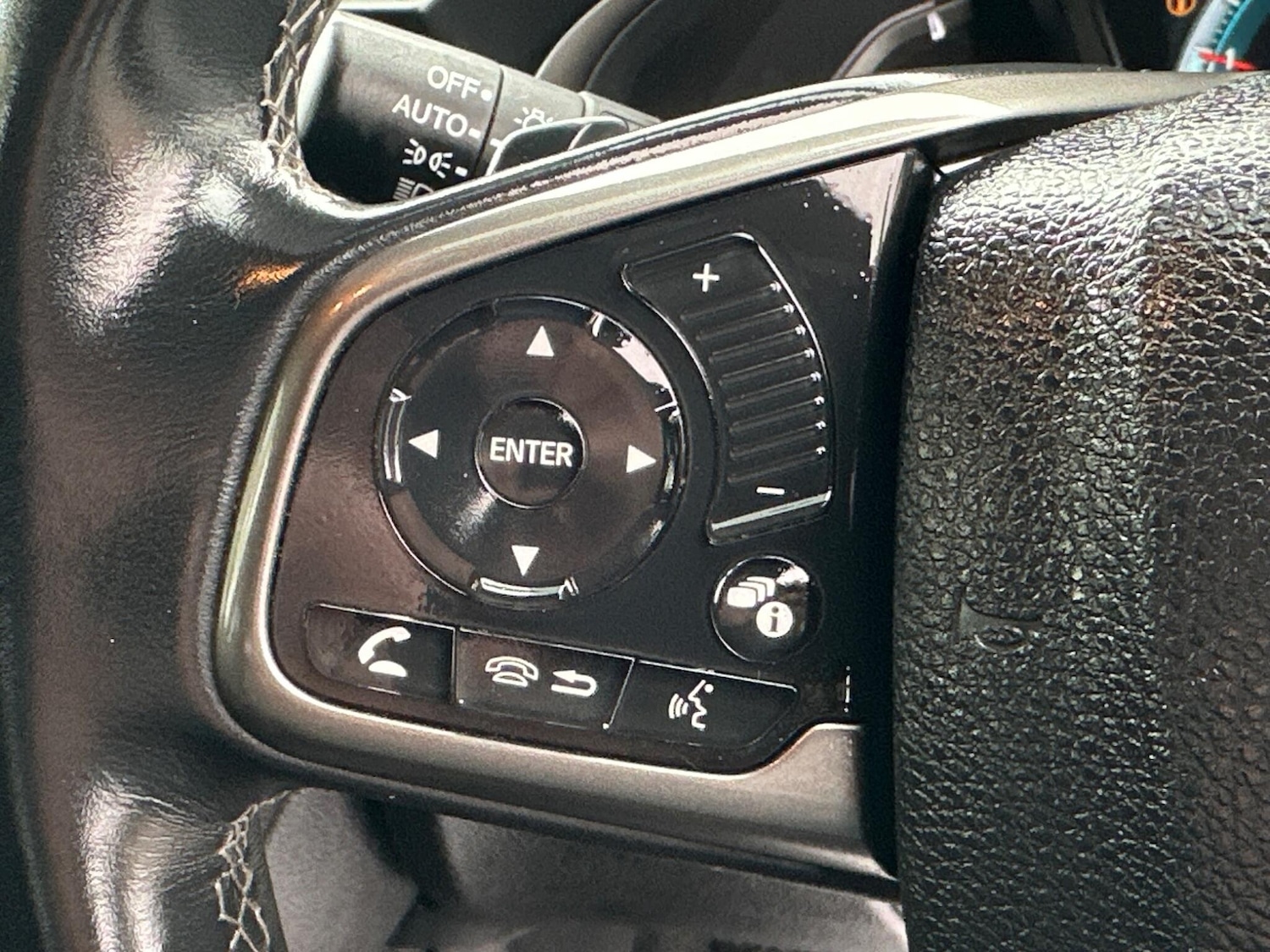 Used Honda Civic 2018 for sale - 78127920: Photo 40