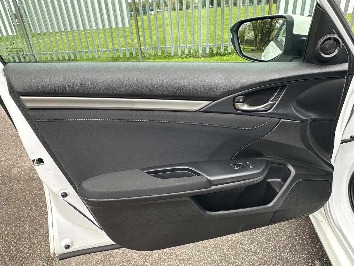 Used Honda Civic 2018 for sale - 78127920: Photo 46