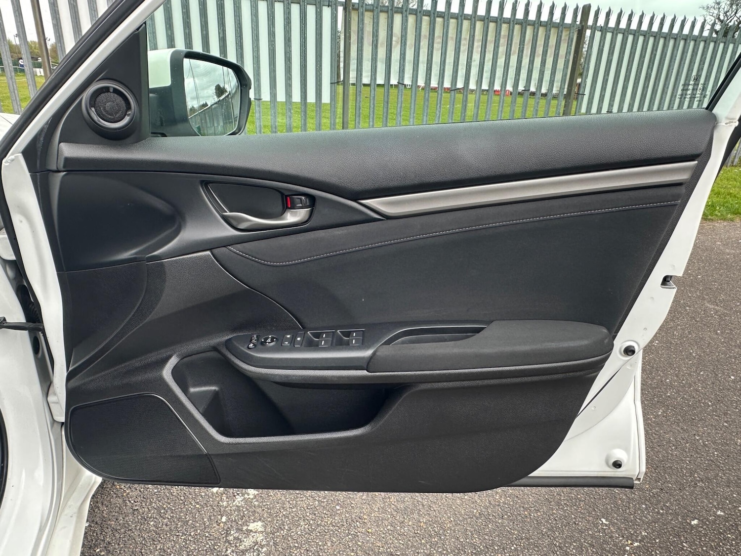 Used Honda Civic 2018 for sale - 78127920: Photo 52