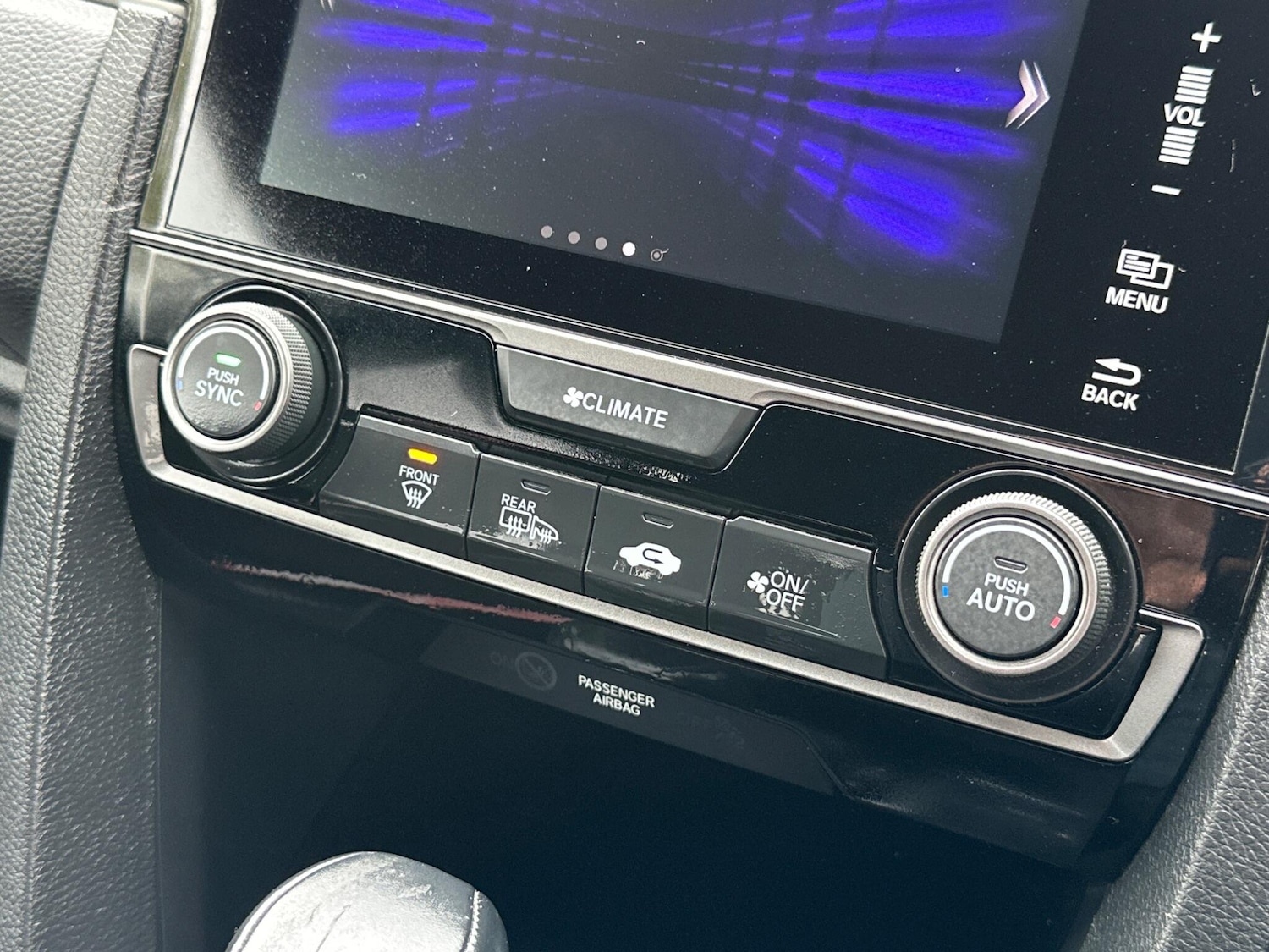 Used Honda Civic 2018 for sale - 78127920: Photo 59