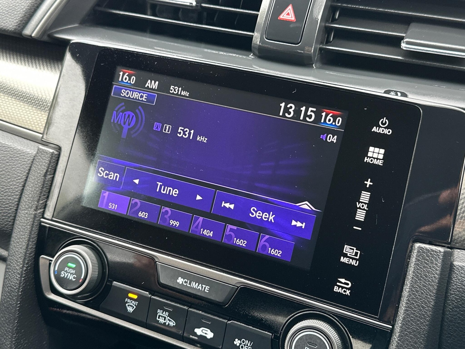 Used Honda Civic 2018 for sale - 78127920: Photo 61