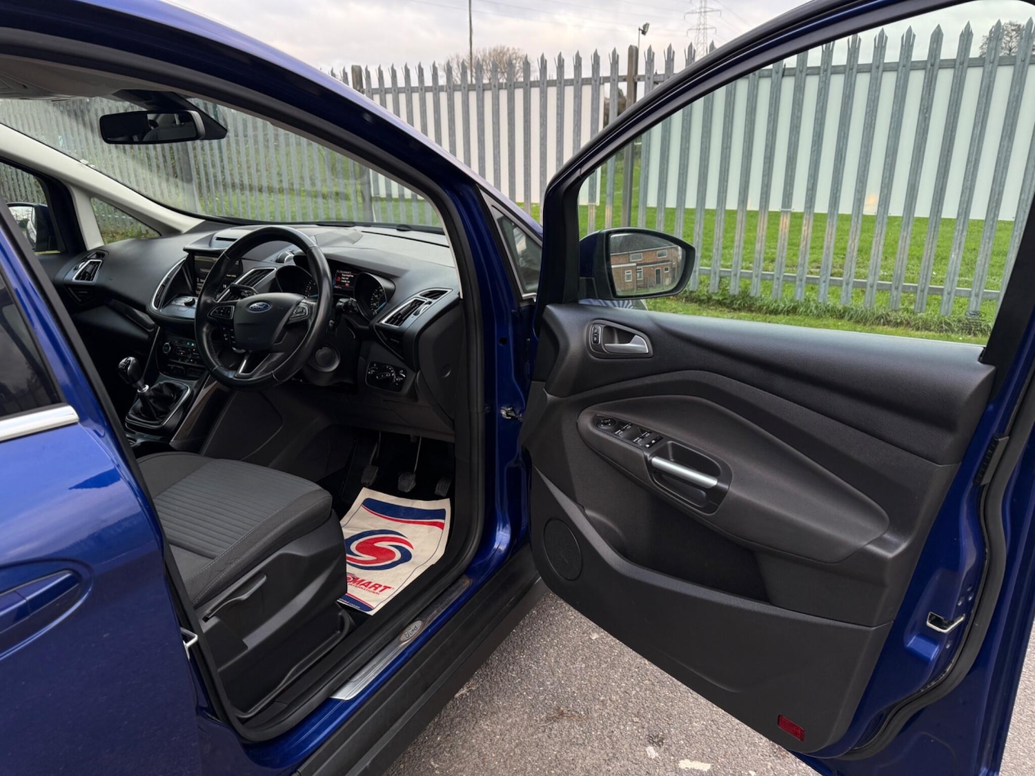 Used Ford Grand C-Max 2015 for sale - 76984901: Photo 13