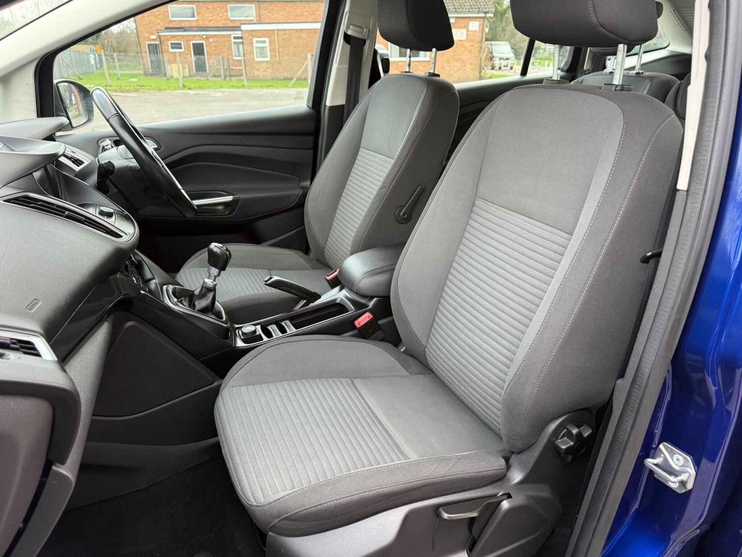 Used Ford Grand C-Max 2015 for sale - 76984901: Photo 25