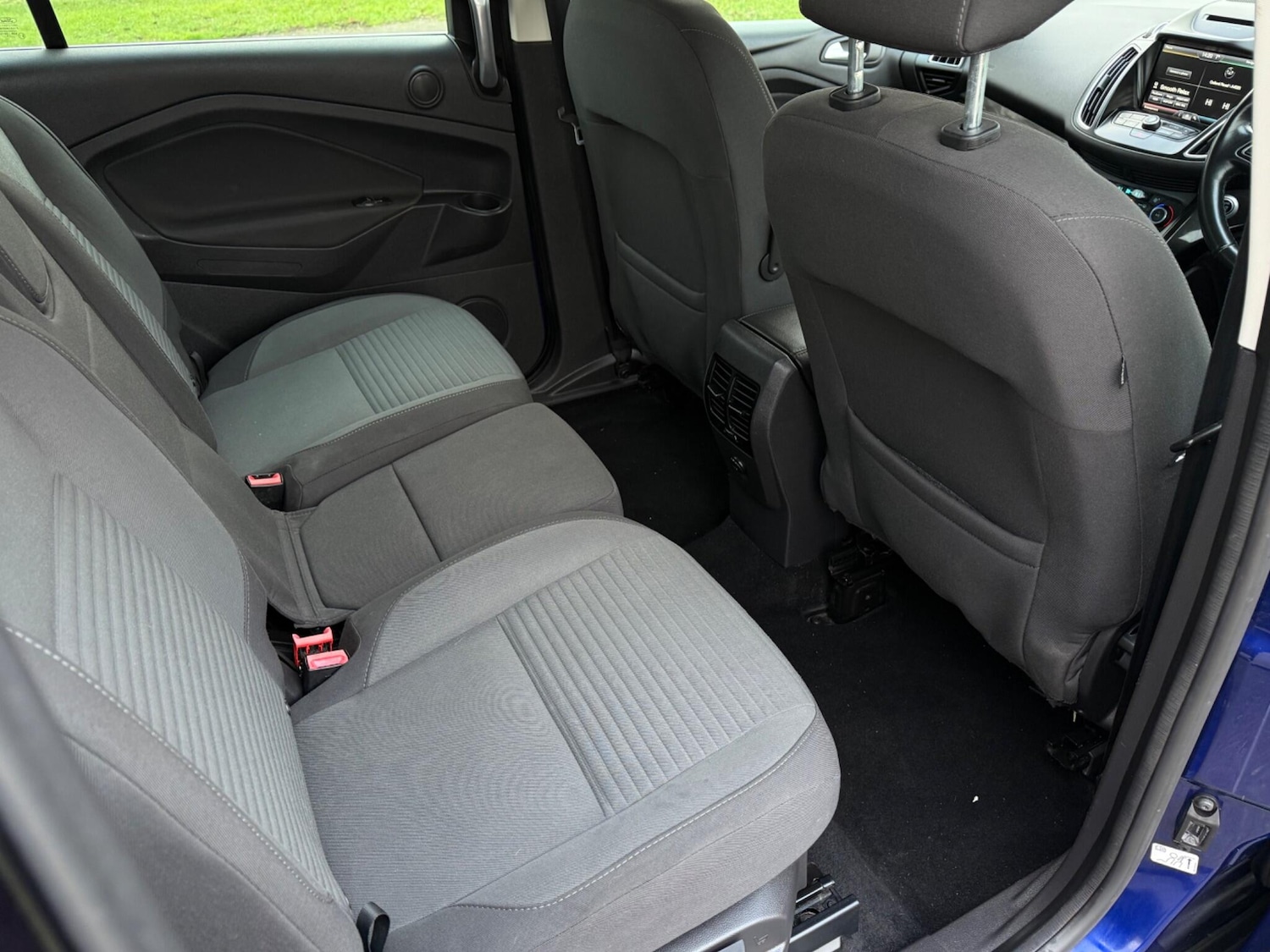 Used Ford Grand C-Max 2015 for sale - 76984901: Photo 31