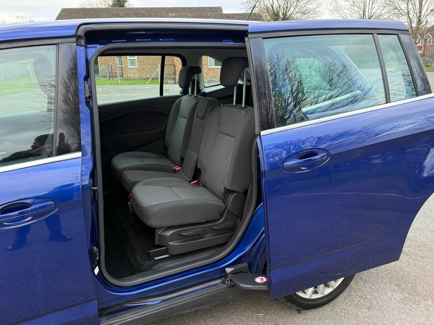 Used Ford Grand C-Max 2015 for sale - 76984901: Photo 32