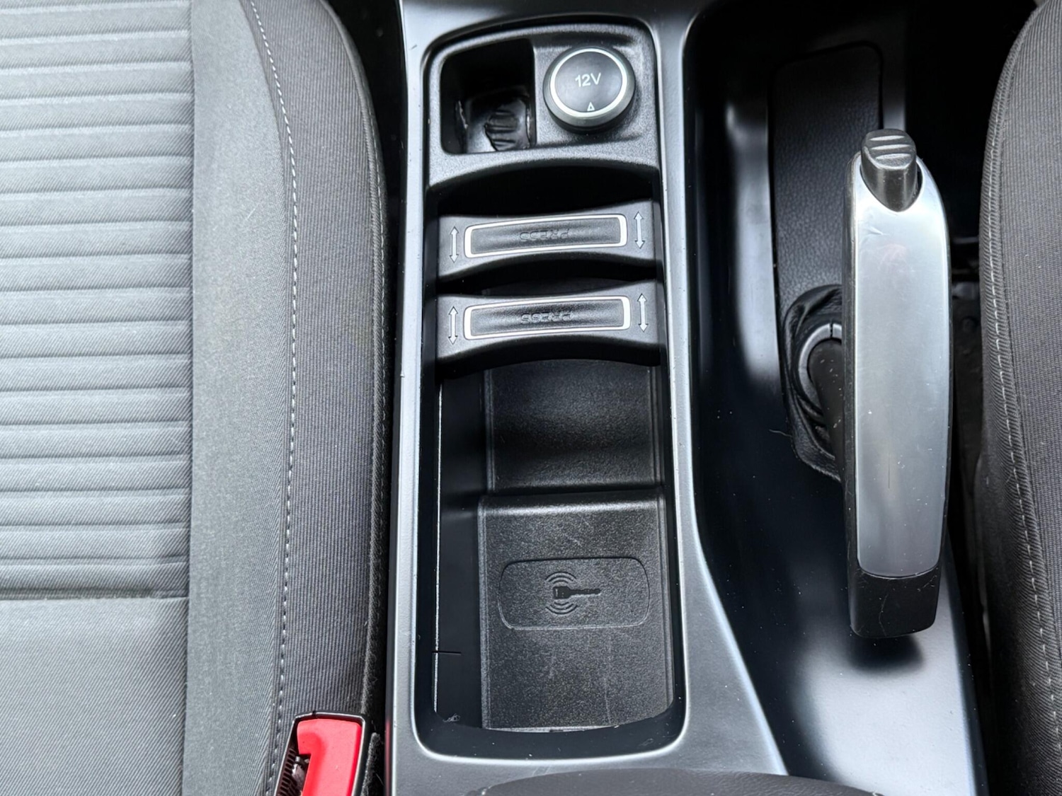 Used Ford Grand C-Max 2015 for sale - 76984901: Photo 56